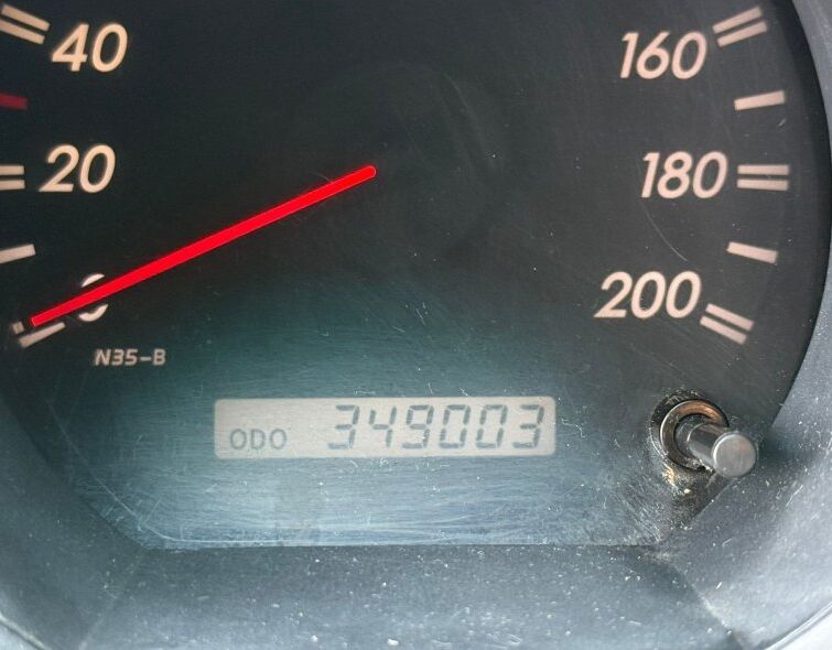 TOYOTA  HILUX
